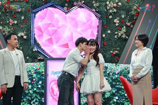 TikToker Lệ Thuỵ "hẹn hò" người hơn 11 tuổi, từng có mối tình 6 năm chia tay vì mâu thuẫn tài chính- Ảnh 3. TikToker Lệ Thuỵ "hẹn hò" người hơn 11 tuổi, từng có mối tình 6 năm chia tay vì mâu thuẫn tài chính- Ảnh 3.