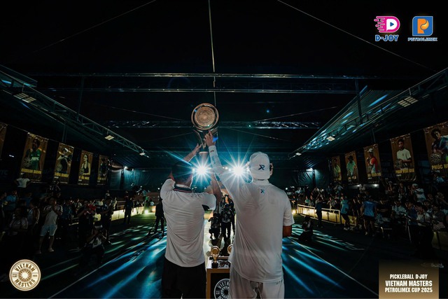 Ai đỉnh hơn Quang Dương nữa: Giành 2 cúp vô địch trong 1 ngày, trích tiền thưởng ủng hộ đồng bào miền Trung!- Ảnh 2.