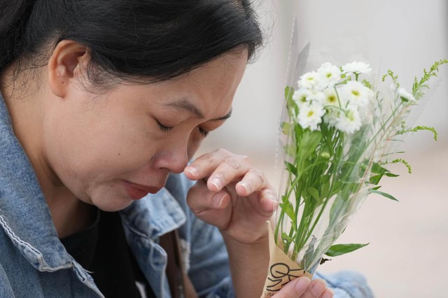 Những hình ảnh không thể nói nên lời 4 ngày sau hoả hoạn lịch sử tại Hong Kong (Trung Quốc)- Ảnh 2.