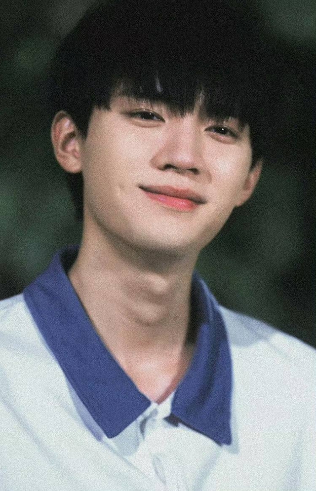 Mỹ nam cứ chơi với ai là đâm sau lưng người đấy: 7749 phốt vẫn sống khỏe, tất cả nhờ nhan sắc như tranh vẽ- Ảnh 3. Mỹ nam cứ chơi với ai là đâm sau lưng người đấy: 7749 phốt vẫn sống khỏe, tất cả nhờ nhan sắc như tranh vẽ- Ảnh 3.