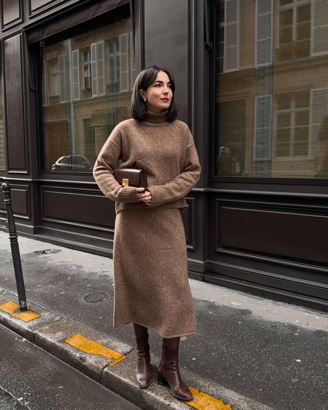 Phụ nữ Pháp có 10 cách mặc chân váy mùa đông sang trọng tuyệt đối- Ảnh 2. Phụ nữ Pháp có 10 cách mặc chân váy mùa đông sang trọng tuyệt đối- Ảnh 2.