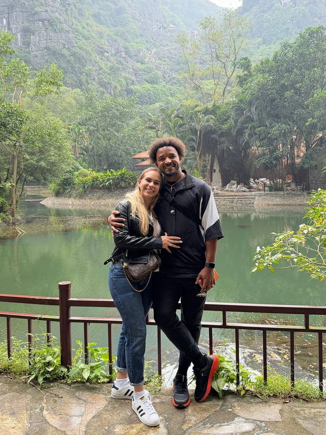 Hạnh phúc của Xuân Son- Ảnh 1. Hạnh phúc của Xuân Son- Ảnh 1.