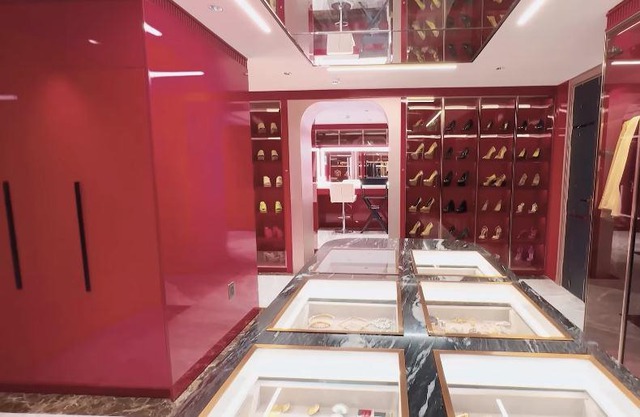 Nữ nghệ sĩ Việt ở biệt thự 300 tỷ đồng- Ảnh 13. Nữ nghệ sĩ Việt ở biệt thự 300 tỷ đồng- Ảnh 13.