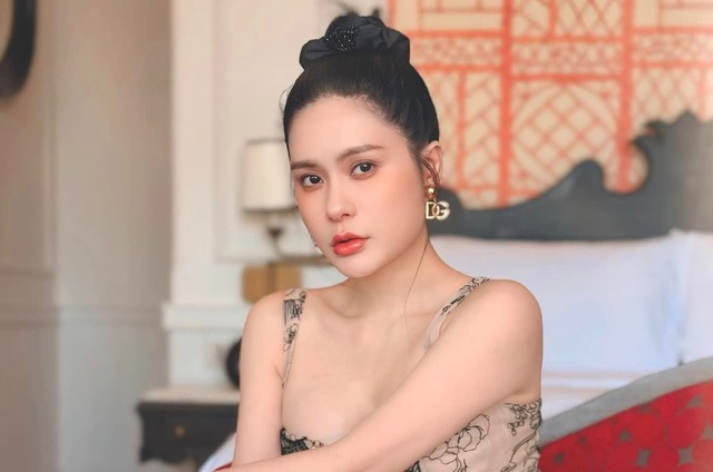 Đoàn Di Băng quảng cáo lố đến xúc phạm IQ- Ảnh 1. Đoàn Di Băng quảng cáo lố đến xúc phạm IQ- Ảnh 1.