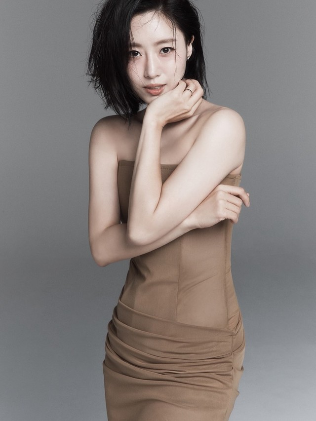 Chị Đẹp trong nhóm nhạc tuổi thơ lên xe hoa thật rồi, còn cầm hoa cưới đắt nhất thế giới- Ảnh 7. Chị Đẹp trong nhóm nhạc tuổi thơ lên xe hoa thật rồi, còn cầm hoa cưới đắt nhất thế giới- Ảnh 7.