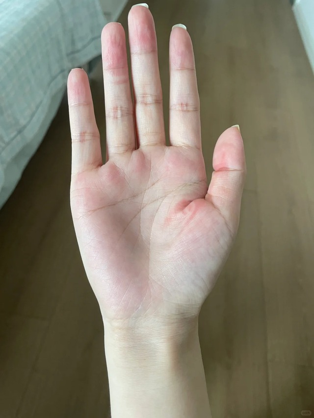 Phụ nữ có bàn tay thế này: Vừa khéo giữ tiền, vừa được quý nhân nâng đỡ- Ảnh 2. Phụ nữ có bàn tay thế này: Vừa khéo giữ tiền, vừa được quý nhân nâng đỡ- Ảnh 2.