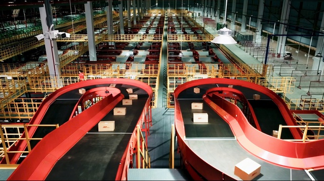 Chốt đơn ngay, nhận hàng liền tay: J&T Express tăng tốc hỗ trợ doanh nghiệp Việt mùa mua sắm cuối năm- Ảnh 1. Chốt đơn ngay, nhận hàng liền tay: J&T Express tăng tốc hỗ trợ doanh nghiệp Việt mùa mua sắm cuối năm- Ảnh 1.