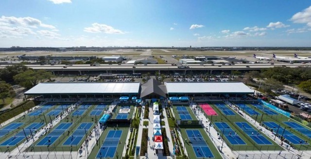 Pickleball đã lên đẳng cấp mới: SVĐ Pickleball đầu tiên trên thế giới chính thức đi vào hoạt động, quy mô cực hoành tráng- Ảnh 1. Pickleball đã lên đẳng cấp mới: SVĐ Pickleball đầu tiên trên thế giới chính thức đi vào hoạt động, quy mô cực hoành tráng- Ảnh 1.