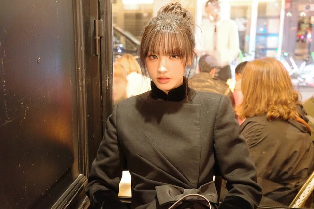 Nữ thần Kpop đẹp tới mức dàn staff bất động đứng nhìn như bị thôi miên, Jang Wonyoung cũng phải e dè- Ảnh 6. Nữ thần Kpop đẹp tới mức dàn staff bất động đứng nhìn như bị thôi miên, Jang Wonyoung cũng phải e dè- Ảnh 6.