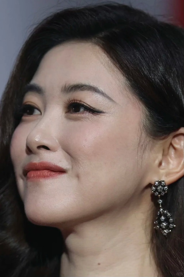 Sở hữu 3 nét tướng mắt hiếm này, năm 2026 sự nghiệp "như diều gặp gió", tiền tài ầm ầm- Ảnh 2. Sở hữu 3 nét tướng mắt hiếm này, năm 2026 sự nghiệp "như diều gặp gió", tiền tài ầm ầm- Ảnh 2.