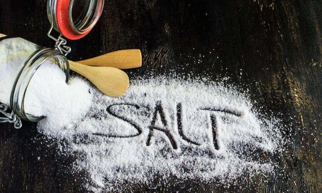 Một thói quen nấu nướng âm thầm làm rỗng xương của cả gia đình, đáng tiếc nhiều bà nội trợ lại vẫn hay "quá tay"- Ảnh 2. Một thói quen nấu nướng âm thầm làm rỗng xương của cả gia đình, đáng tiếc nhiều bà nội trợ lại vẫn hay "quá tay"- Ảnh 2.