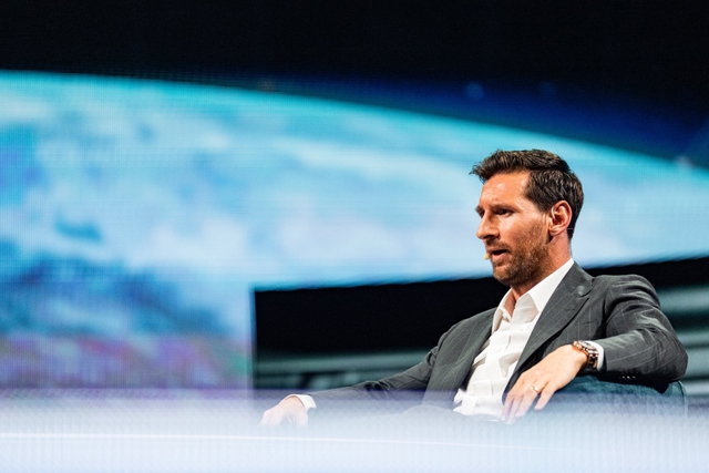 Cực gắt: Ronaldo coi thường chức vô địch World Cup của Messi, Messi phản đòn hoàn hảo bằng 1 câu cực thấm- Ảnh 3. Cực gắt: Ronaldo coi thường chức vô địch World Cup của Messi, Messi phản đòn hoàn hảo bằng 1 câu cực thấm- Ảnh 3.