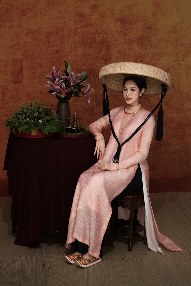 1 ngày trước đám cưới Đỗ Hà và thiếu gia: Lộ full 4 bộ ảnh cưới "100 điểm", dàn sao Việt nôn nao đổ bộ- Ảnh 18. 1 ngày trước đám cưới Đỗ Hà và thiếu gia: Lộ full 4 bộ ảnh cưới "100 điểm", dàn sao Việt nôn nao đổ bộ- Ảnh 18.