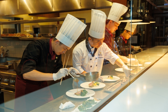 Mỹ vị bốn bán cầu hội tụ trong hành trình ẩm thực mới của Hemispheres Steak & Seafood Grill- Ảnh 10. Mỹ vị bốn bán cầu hội tụ trong hành trình ẩm thực mới của Hemispheres Steak & Seafood Grill- Ảnh 10.