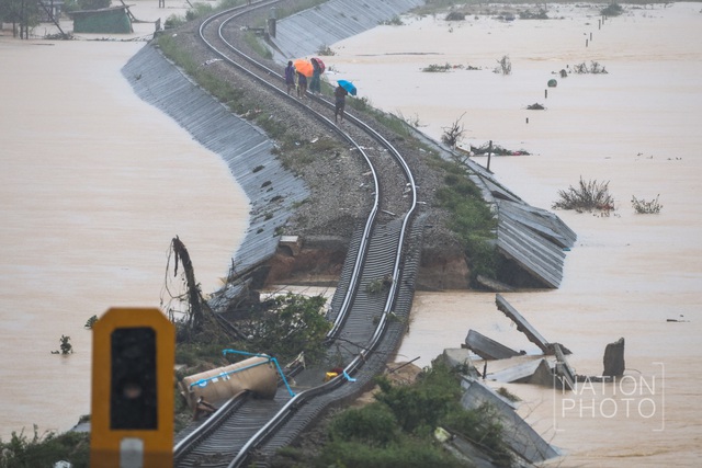 Thái Lan hoang tàn vì lũ- Ảnh 3. Thái Lan hoang tàn vì lũ- Ảnh 3.