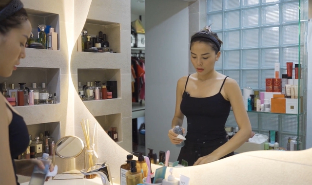 Kỳ Duyên "ăn ở" như thế này ư?- Ảnh 7. Kỳ Duyên "ăn ở" như thế này ư?- Ảnh 7.