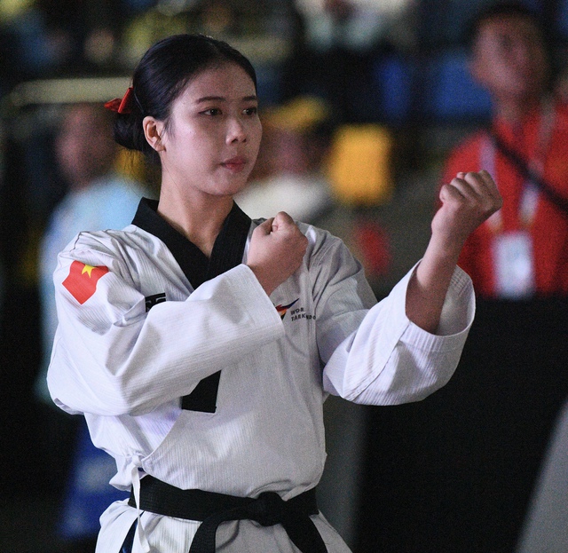 Mê mẩn dàn hot girl Taekwondo ở SEA Games, bên ngoài xinh đẹp, vào sân "thét ra lửa", VĐV Việt Nam có phải xinh nhất?- Ảnh 1.
