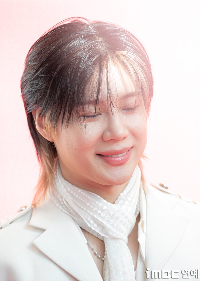 Màn tụt dốc nhan sắc thảm hại của nam ca sĩ T. hạng A gây choáng- Ảnh 3. Màn tụt dốc nhan sắc thảm hại của nam ca sĩ T. hạng A gây choáng- Ảnh 3.