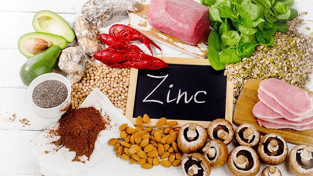 Có nên bổ sung kẽm cho trẻ? Bác sĩ phân tích rõ điều cha mẹ cần biết- Ảnh 2. Có nên bổ sung kẽm cho trẻ? Bác sĩ phân tích rõ điều cha mẹ cần biết- Ảnh 2.