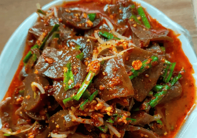 8 đặc sản Diên An nhất định phải thử: Món số 4 giống hệt một món "quốc dân đường phố" Việt Nam- Ảnh 5. 8 đặc sản Diên An nhất định phải thử: Món số 4 giống hệt một món "quốc dân đường phố" Việt Nam- Ảnh 5.