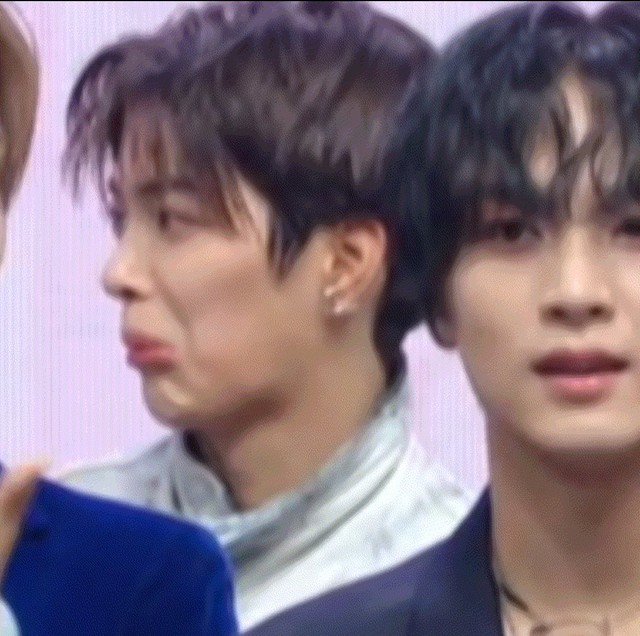 Mỹ nam 16 tuổi đẹp nhất hiện tại chế nhạo nhóm nữ đại mỹ nhân, dân mạng nổi điên- Ảnh 4. Mỹ nam 16 tuổi đẹp nhất hiện tại chế nhạo nhóm nữ đại mỹ nhân, dân mạng nổi điên- Ảnh 4.