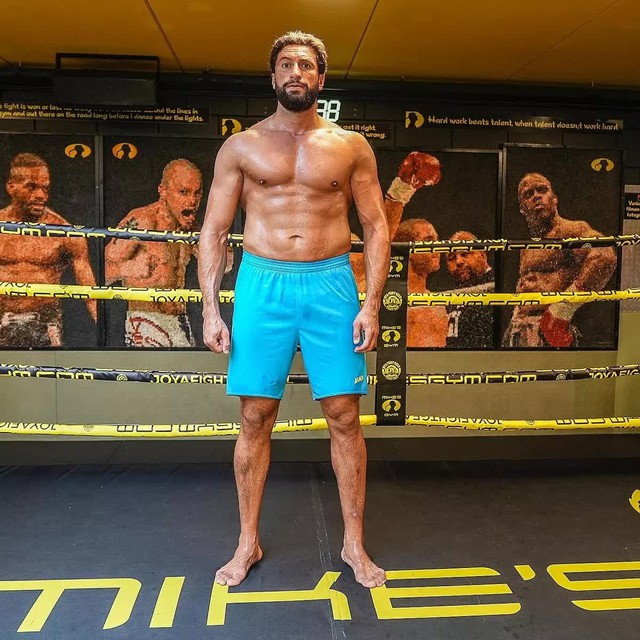 Huyền thoại thể thao lĩnh án tù vì tội bắt cóc có dùng súng, kêu oan nhưng không một ai tin- Ảnh 2.