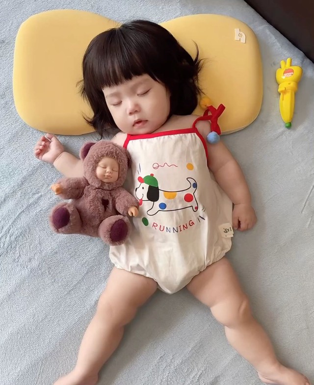 Quan sát con ngủ, mẹ có thể biết được tình trạng sức khỏe của bé yêu- Ảnh 2. Quan sát con ngủ, mẹ có thể biết được tình trạng sức khỏe của bé yêu- Ảnh 2.