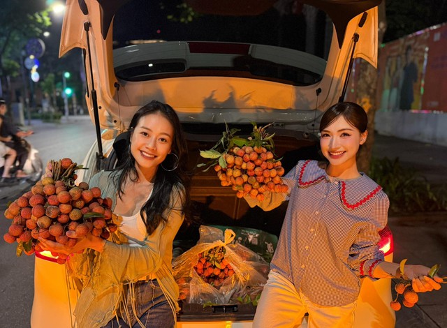 Lộ tin nhắn Hòa Minzy muốn ngủ cùng 2 đêm với một người, danh tính gây tò mò- Ảnh 3. Lộ tin nhắn Hòa Minzy muốn ngủ cùng 2 đêm với một người, danh tính gây tò mò- Ảnh 3.