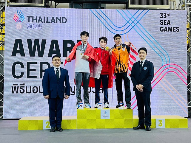 Cận 3 độ vẫn không đeo kính khi thi đấu, hotboy 10x điển trai gây sốt khi giành HCV SEA Games cho Việt Nam- Ảnh 1.