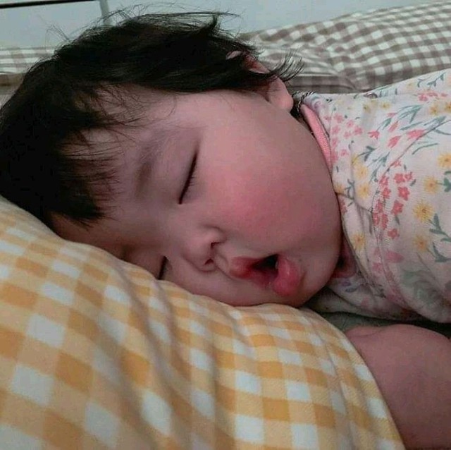 Quan sát con ngủ, mẹ có thể biết được tình trạng sức khỏe của bé yêu- Ảnh 3. Quan sát con ngủ, mẹ có thể biết được tình trạng sức khỏe của bé yêu- Ảnh 3.