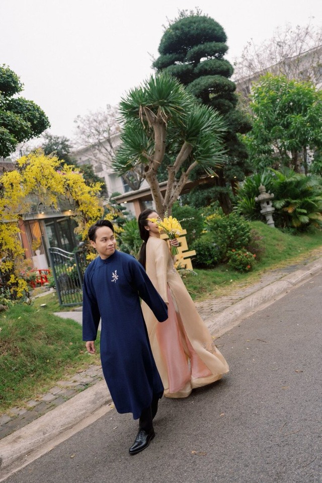 "Mỹ nhân 10 năm chăn trâu" lấy chồng giàu gia thế khủng, bước vào cửa hào môn ở biệt thự hoành tráng- Ảnh 5. "Mỹ nhân 10 năm chăn trâu" lấy chồng giàu gia thế khủng, bước vào cửa hào môn ở biệt thự hoành tráng- Ảnh 5.