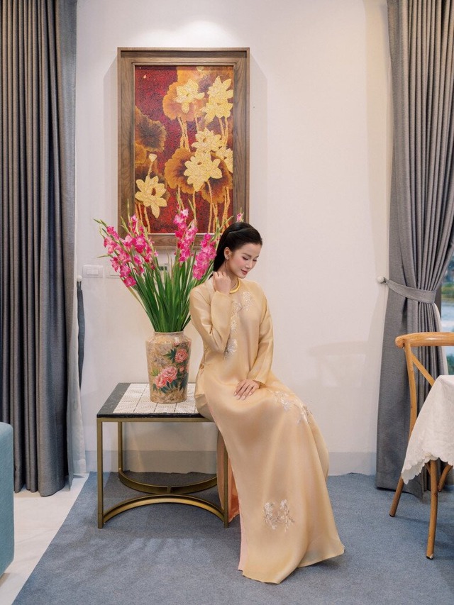 "Mỹ nhân 10 năm chăn trâu" lấy chồng giàu gia thế khủng, bước vào cửa hào môn ở biệt thự hoành tráng- Ảnh 13. "Mỹ nhân 10 năm chăn trâu" lấy chồng giàu gia thế khủng, bước vào cửa hào môn ở biệt thự hoành tráng- Ảnh 13.