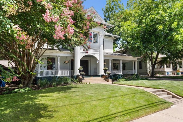 "Hoa hậu giàu nhất Việt Nam" lấy chồng giáo sư tiến sĩ, không đăng ký kết hôn, bất động sản trải dài 3 châu lục- Ảnh 8. "Hoa hậu giàu nhất Việt Nam" lấy chồng giáo sư tiến sĩ, không đăng ký kết hôn, bất động sản trải dài 3 châu lục- Ảnh 8.