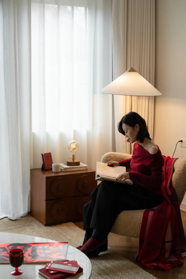 2026: Đừng cố làm dâu hoàn hảo, hãy làm người phụ nữ có tương lai- Ảnh 2. 2026: Đừng cố làm dâu hoàn hảo, hãy làm người phụ nữ có tương lai- Ảnh 2.