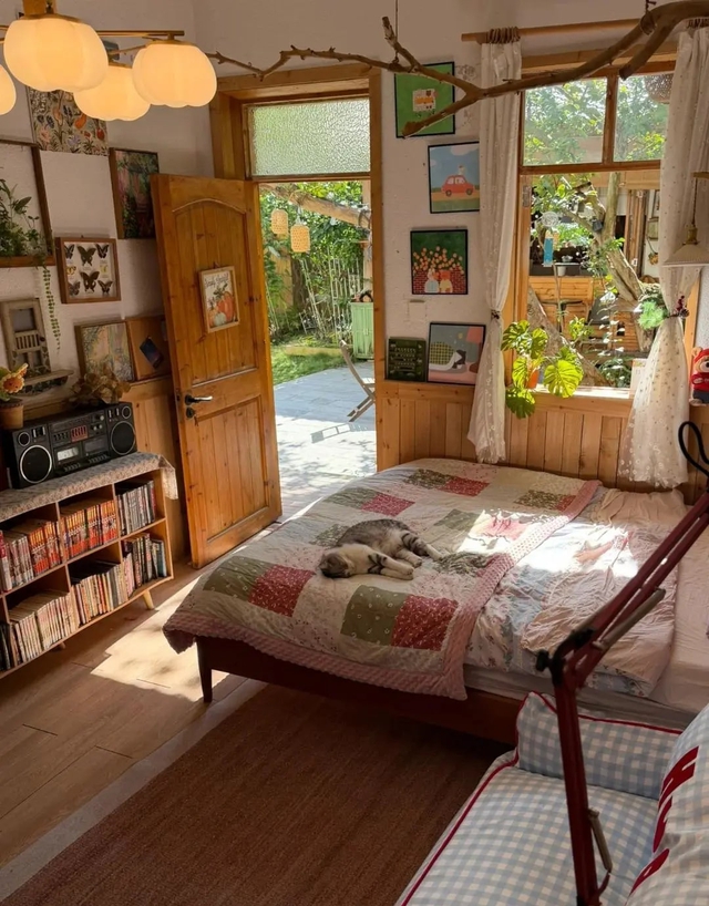 Tan chảy với căn hộ của cụ bà 70 tuổi: Sống bình yên 1 mình, không làm gánh nặng cho con cháu- Ảnh 6. Tan chảy với căn hộ của cụ bà 70 tuổi: Sống bình yên 1 mình, không làm gánh nặng cho con cháu- Ảnh 6.