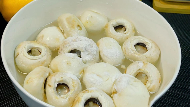 Đây là "thịt chay" của mùa đông: Bổ ngang thuốc bổ, giá bình dân, đem áp chảo hay nấu canh đều ngon tụt lưỡi- Ảnh 1. Đây là "thịt chay" của mùa đông: Bổ ngang thuốc bổ, giá bình dân, đem áp chảo hay nấu canh đều ngon tụt lưỡi- Ảnh 1.