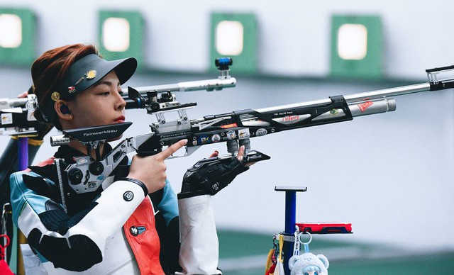 Ngẩn ngơ visual nữ xạ thủ Phí Thanh Thảo, xinh không góc chết, ngầu đét phá kỷ lục SEA Games- Ảnh 5. Ngẩn ngơ visual nữ xạ thủ Phí Thanh Thảo, xinh không góc chết, ngầu đét phá kỷ lục SEA Games- Ảnh 5.