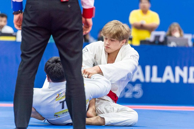 Trai đẹp Jujitsu Việt Nam gây sốt cõi mạng Đông Nam Á giành HCB SEA Games, visual cứ ngỡ nam thần đi đánh võ- Ảnh 8. Trai đẹp Jujitsu Việt Nam gây sốt cõi mạng Đông Nam Á giành HCB SEA Games, visual cứ ngỡ nam thần đi đánh võ- Ảnh 8.