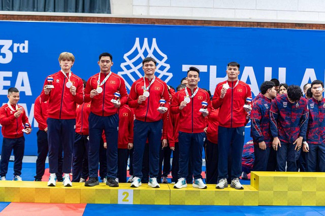 Trai đẹp Jujitsu Việt Nam gây sốt cõi mạng Đông Nam Á giành HCB SEA Games, visual cứ ngỡ nam thần đi đánh võ- Ảnh 1. Trai đẹp Jujitsu Việt Nam gây sốt cõi mạng Đông Nam Á giành HCB SEA Games, visual cứ ngỡ nam thần đi đánh võ- Ảnh 1.