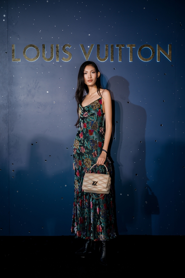 Đại tiệc cuối năm của Louis Vuitton chiếm trọn quan tâm: Dàn sao Vbiz hội tụ trong siêu sự kiện bùng nổ dịp cuối năm- Ảnh 17. Đại tiệc cuối năm của Louis Vuitton chiếm trọn quan tâm: Dàn sao Vbiz hội tụ trong siêu sự kiện bùng nổ dịp cuối năm- Ảnh 17.