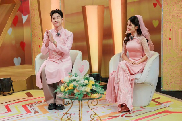 Nam TikToker mới cưới tiết lộ "tật lạ" khi ngủ, trưa hay tối đều muốn vợ làm điều này- Ảnh 1. Nam TikToker mới cưới tiết lộ "tật lạ" khi ngủ, trưa hay tối đều muốn vợ làm điều này- Ảnh 1.