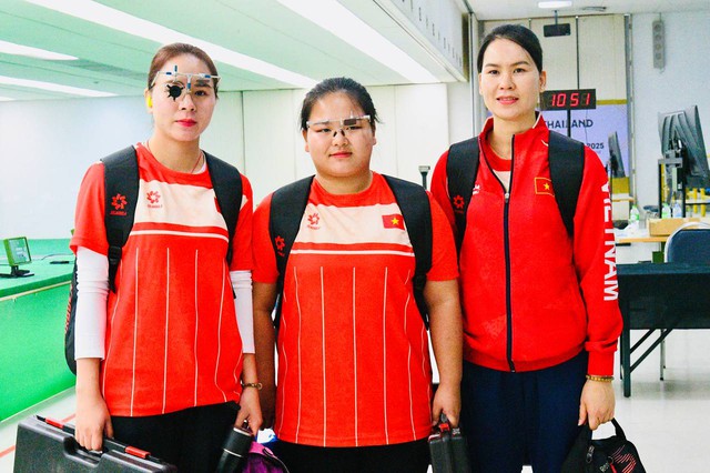 Đã giỏi còn cực ngầu: Bộ 3 nữ xạ thủ Việt Nam đút tay túi quần, giương súng giành HCV, phá kỉ lục SEA Games- Ảnh 5. Đã giỏi còn cực ngầu: Bộ 3 nữ xạ thủ Việt Nam đút tay túi quần, giương súng giành HCV, phá kỉ lục SEA Games- Ảnh 5.