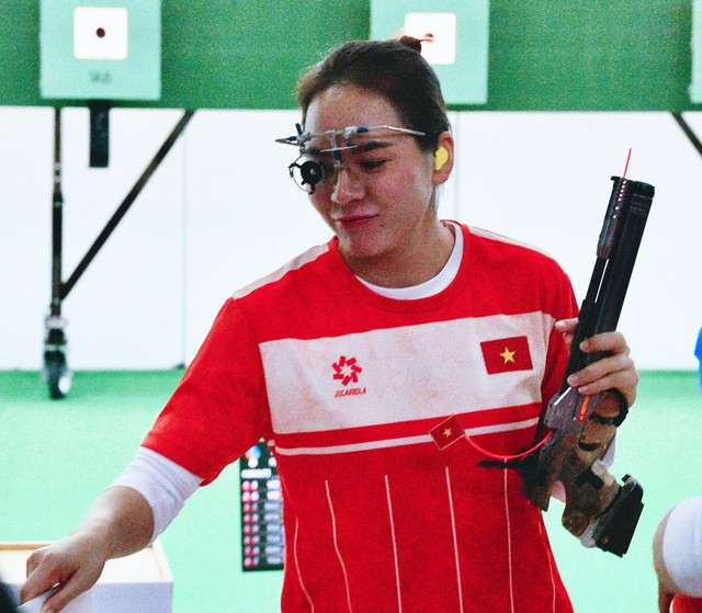 Phỏng vấn nóng nữ xạ thủ ngầu nhất SEA Games Trịnh Thu Vinh: Áp lực đến bật khóc rồi trở lại giành luôn 2 HCV!- Ảnh 4. Phỏng vấn nóng nữ xạ thủ ngầu nhất SEA Games Trịnh Thu Vinh: Áp lực đến bật khóc rồi trở lại giành luôn 2 HCV!- Ảnh 4.