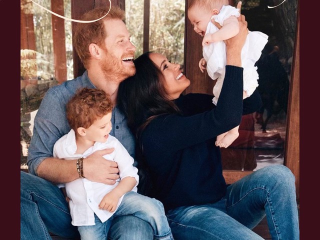 Giáng sinh 2025: Vua Charles gửi quà "lạ" sang Mỹ, Harry - Meghan đáp lễ bằng chuyến đi bí mật khiến Hoàng gia xôn xao?- Ảnh 3.