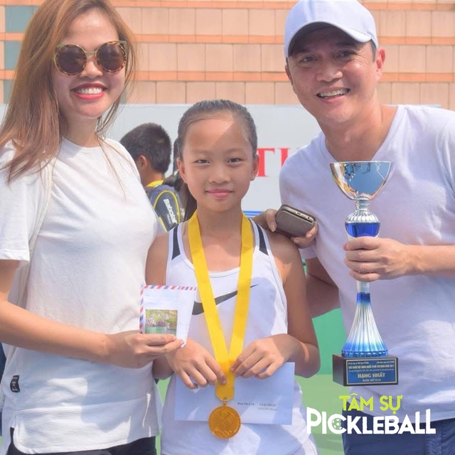 Chỉ khi trò chuyện với Sophia Phương Anh, tôi mới vỡ lẽ: Muốn bước vào thế giới của con, thể thao chính là cánh cửa- Ảnh 2. Chỉ khi trò chuyện với Sophia Phương Anh, tôi mới vỡ lẽ: Muốn bước vào thế giới của con, thể thao chính là cánh cửa- Ảnh 2.