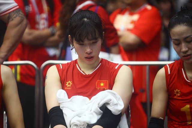 Vì sao Trần Thị Thanh Thúy phải đi kiểm tra doping sau trận chung kết căng thẳng đến từng giây của bóng chuyền SEA Games?- Ảnh 3. Vì sao Trần Thị Thanh Thúy phải đi kiểm tra doping sau trận chung kết căng thẳng đến từng giây của bóng chuyền SEA Games?- Ảnh 3.