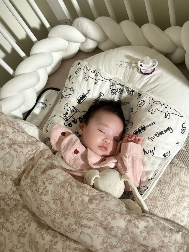 Rối loạn giấc ngủ ở trẻ: Con mất ngủ, cả nhà mệt - bố mẹ cần làm gì để hỗ trợ con?- Ảnh 4. Rối loạn giấc ngủ ở trẻ: Con mất ngủ, cả nhà mệt - bố mẹ cần làm gì để hỗ trợ con?- Ảnh 4.