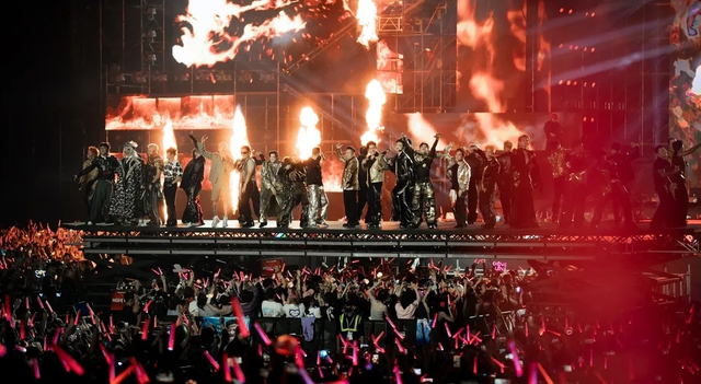 8 concert tái định hình nhạc Việt 2025: Anh Trai - Em Xinh cạnh tranh gắt, nhưng Top 1 đang thuộc về “Hoàng tử”- Ảnh 3. 8 concert tái định hình nhạc Việt 2025: Anh Trai - Em Xinh cạnh tranh gắt, nhưng Top 1 đang thuộc về “Hoàng tử”- Ảnh 3.