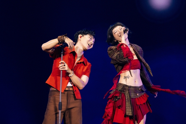 8 concert tái định hình nhạc Việt 2025: Anh Trai - Em Xinh cạnh tranh gắt, nhưng Top 1 đang thuộc về “Hoàng tử”- Ảnh 12. 8 concert tái định hình nhạc Việt 2025: Anh Trai - Em Xinh cạnh tranh gắt, nhưng Top 1 đang thuộc về “Hoàng tử”- Ảnh 12.