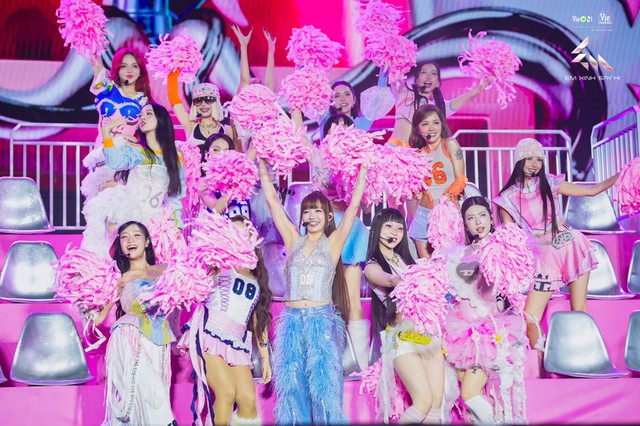 8 concert tái định hình nhạc Việt 2025: Anh Trai - Em Xinh cạnh tranh gắt, nhưng Top 1 đang thuộc về “Hoàng tử”- Ảnh 6. 8 concert tái định hình nhạc Việt 2025: Anh Trai - Em Xinh cạnh tranh gắt, nhưng Top 1 đang thuộc về “Hoàng tử”- Ảnh 6.